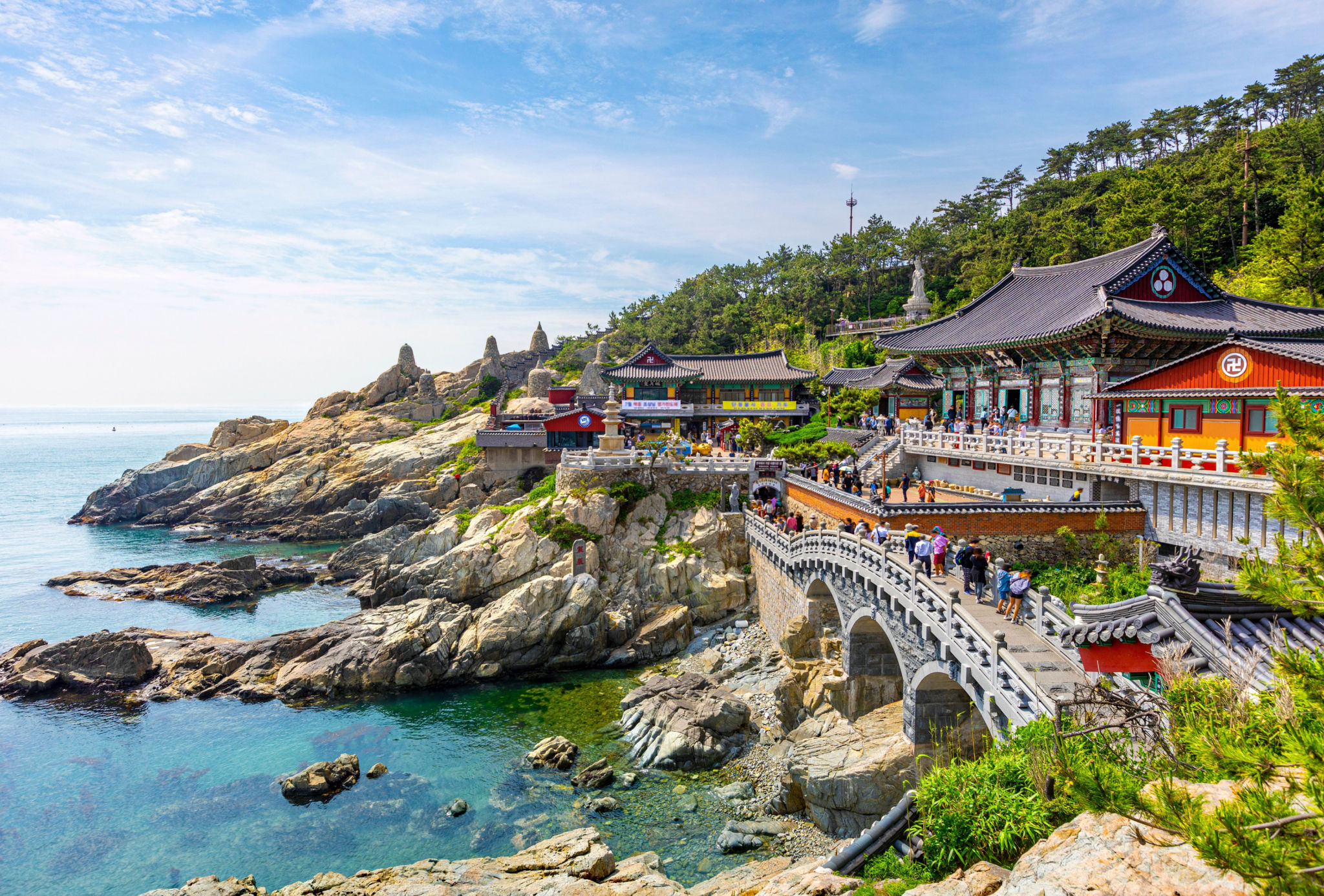 O templo Haedong Yonggungsa é cartão-postal da Coreia