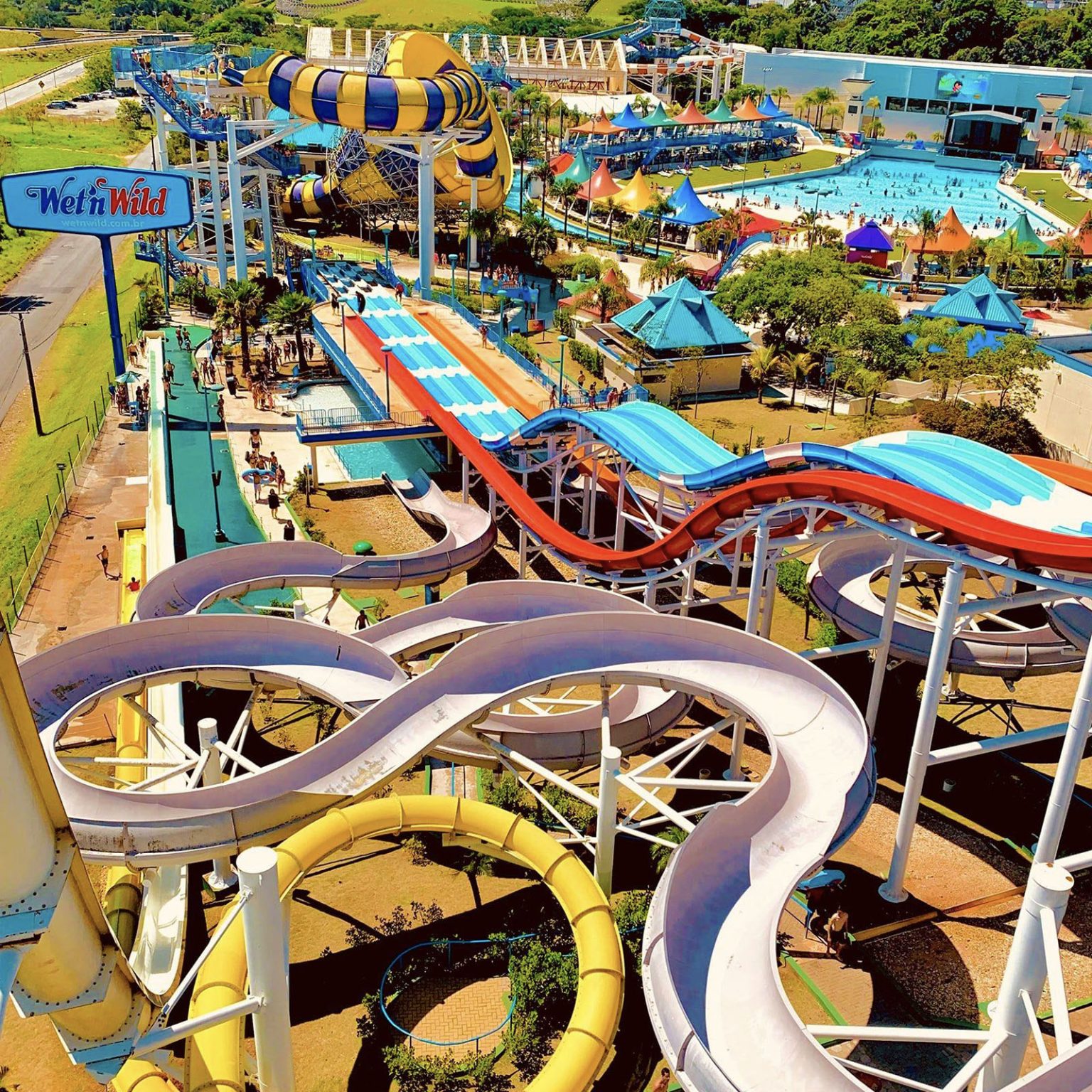 Parques aquáticos: top 5 com os melhores do Brasil