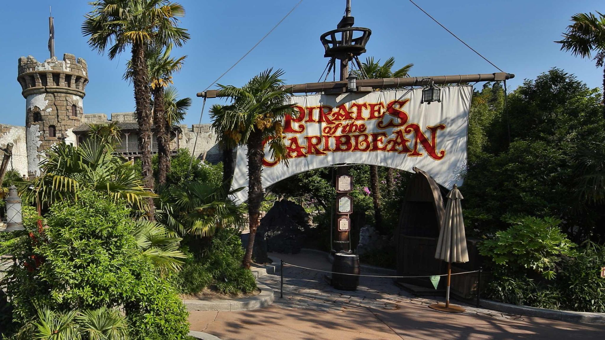 melhores atracoes da disneyland paris piratas