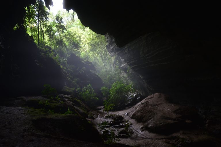 Caverna do couto alto da ribeira iporanga petar