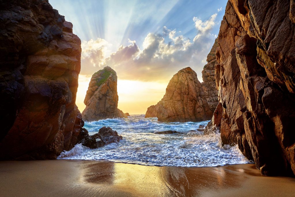 praia da ursa sintra portugal