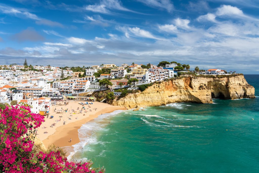 praia de carvoeiro lagoa portugal