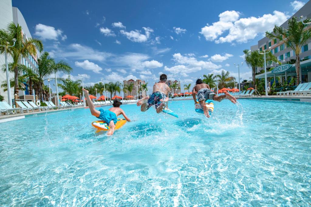 universal endless summer resort piscina universal endless summer resort piscina