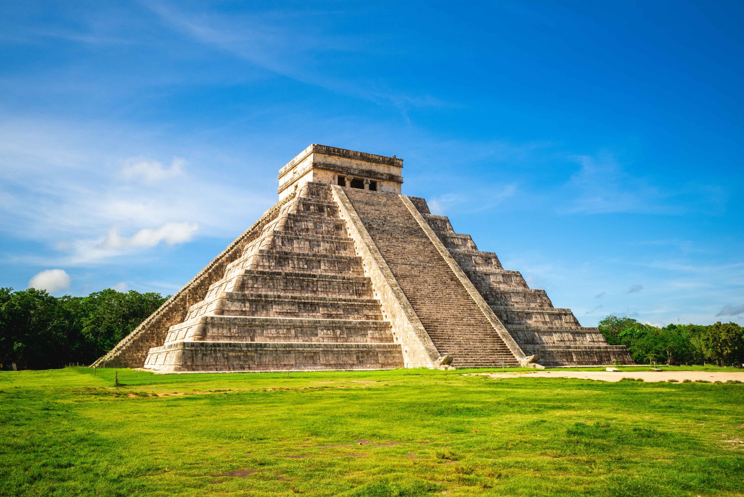 Tour cultural em Cancún: conheça Chichén Itzá 